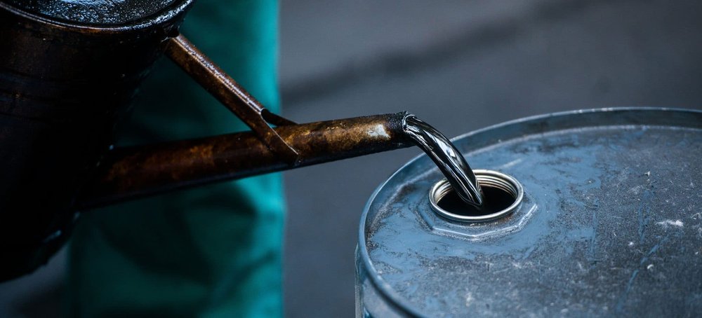 US-Iran Tensions: Oil Prices Rise as Ceasefire Hangs in Balance